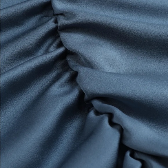 Blue midi dress - Picture 2 of 5